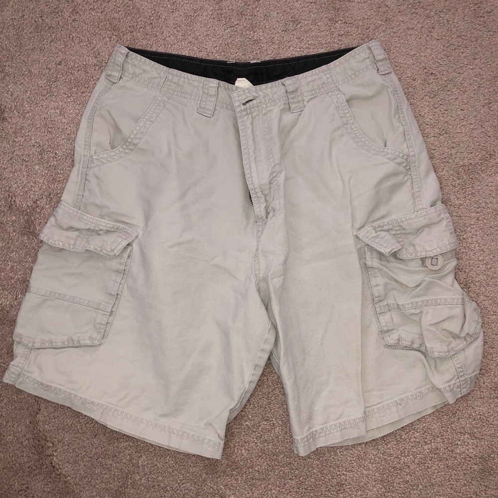 Men’s cargo shorts